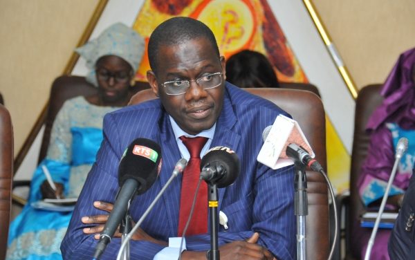 AL AMINE LO - SG DU GOUVERNEMENT : "Il va y avoir des suppressions d'agences"