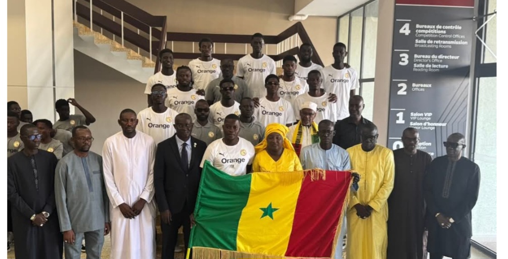 FOOTBALL - 4 sélections ont reçu le drapeau national