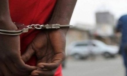 ARRESTATION DE L’ENSEIGNEMENT ́ABOU DJIBA POUR DIFFUSION DE FAUSSES NOUVELLES- Ses collègues réclament sa libération 