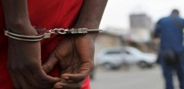 ARRESTATION DE L’ENSEIGNEMENT ́ABOU DJIBA POUR DIFFUSION DE FAUSSES NOUVELLES- Ses collègues réclament sa libération 