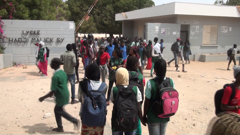 FUITES DES ÉPREUVES AU LYCÉE MALICK SY DE THIÈS - Les enseignants tirent la sonnette d’alarme