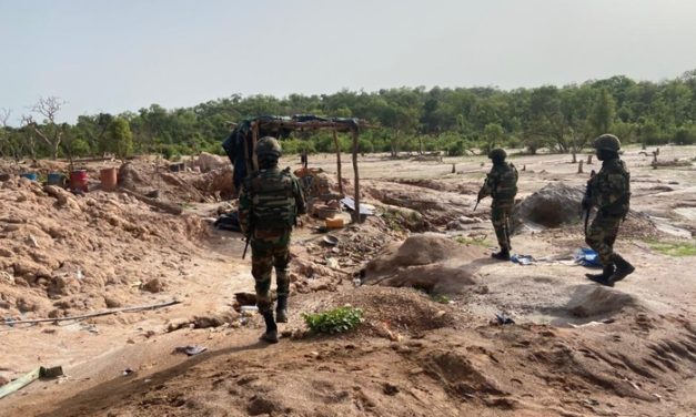 FALÉMÉ - Les forces armées démantèlent un important site d’orpaillage clandestin près de Bokodi