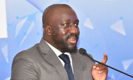 SUSPENSION PUBLIC SN - La Cour suprême désavoue le ministre de la Communication