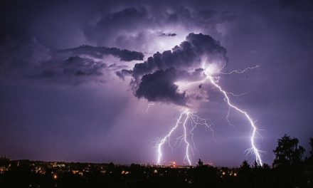 GUÉDIAWAYE - Un jeune frappé mortellement par la foudre lors des premières pluies