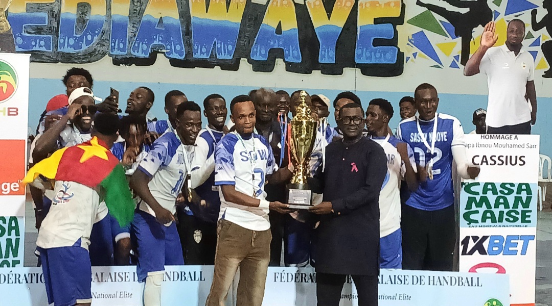 CHAMPIONNATS NATIONAUX DE HANDBALL - Iseg sacré chez les Hommes et Golf champion chez les Dames