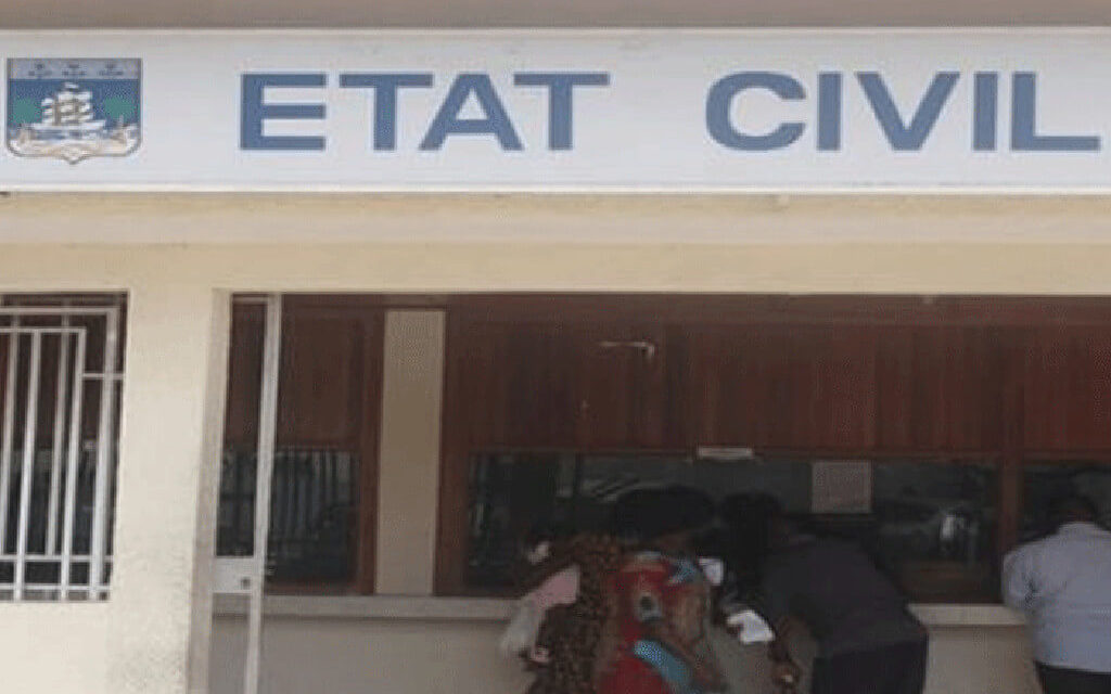 EN COULISSES- L'état-civil digitalisé en septembre