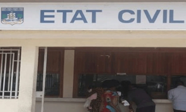 EN COULISSES- L'état-civil digitalisé en septembre