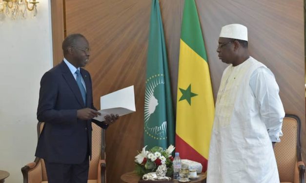 La liste des 20 ministres remerciés par le président Macky Sall