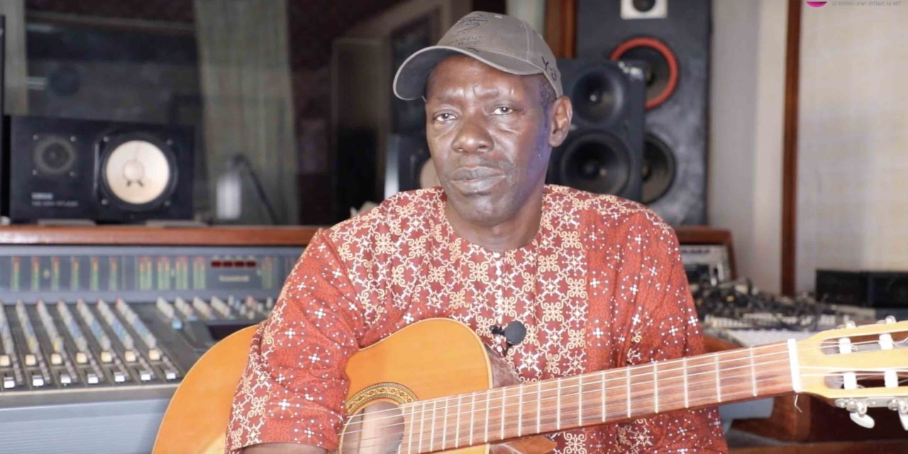 Guitaristes sénégalais : Jimmy Mbaye en solo