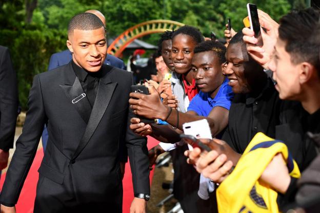FLOU SUR SON AVENIR – Mbappé fait trembler le Psg