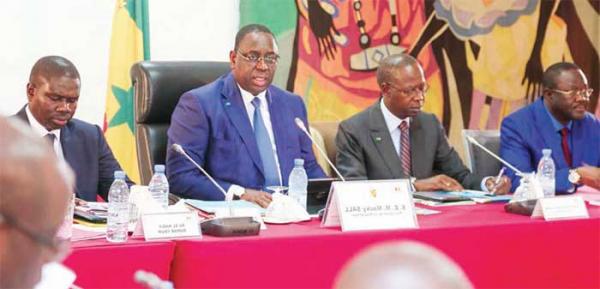 Transition de l'analogique au numérique: les nouvelles instructions de Macky Sall