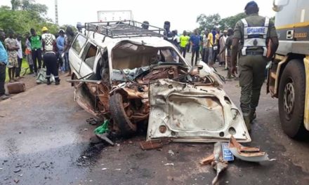 Une collision entre un camion et un véhicule "7 places" fait 3 morts et 7 blessés