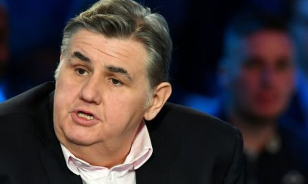 Pierre Ménès accusé d'agressions sexuelles et Canal+ de le protéger