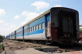 TRANSPORT : le Petit Train Bleu de banlieue en grève illimitée
