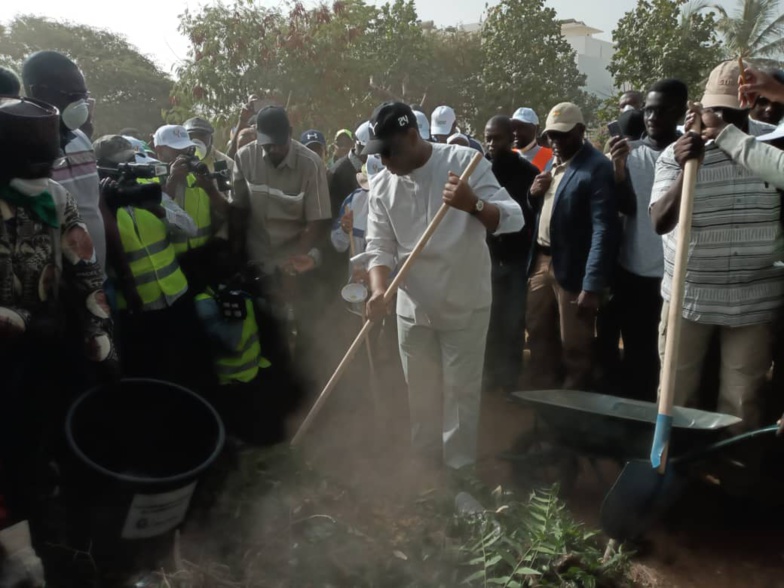 POUR UN SENEGAL AVEC ZERO DECHET - Macky Sall déclare la guerre à l'occupation anarchique