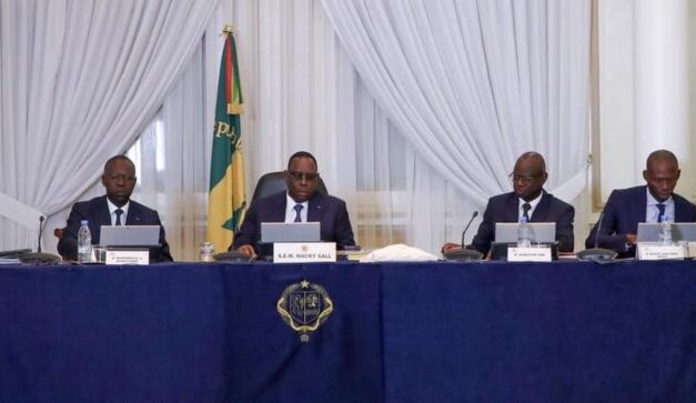 SITUATION PATRIMONIALE – 34 ministres sur 35 lèvent le secret