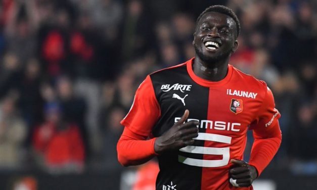 FOOTBALL - STADE RENNAIS - Mbaye Niang sort du silence