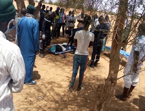 HORREUR A COKI - Un homme coincé mortellement par un tracteur