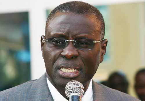 HOMMAGE - Macky pleure Mansour Kama