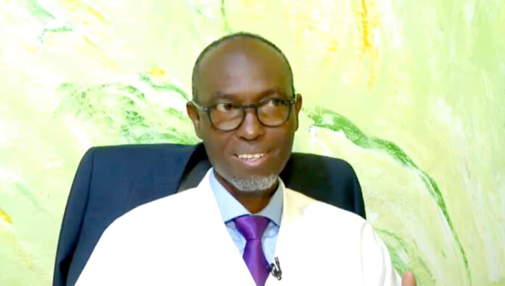 COVID-19 - Moussa Seydi tance les anti-vaccins