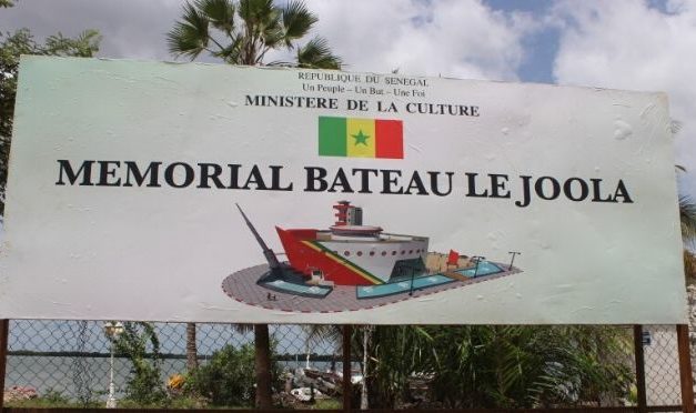 ÉRECTION DU MÉMORIAL DES VICTIMES DU BATEAU “LE JOOLA” - La longue attente