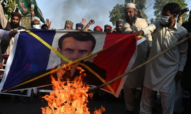 Al Qaida menace Macron!