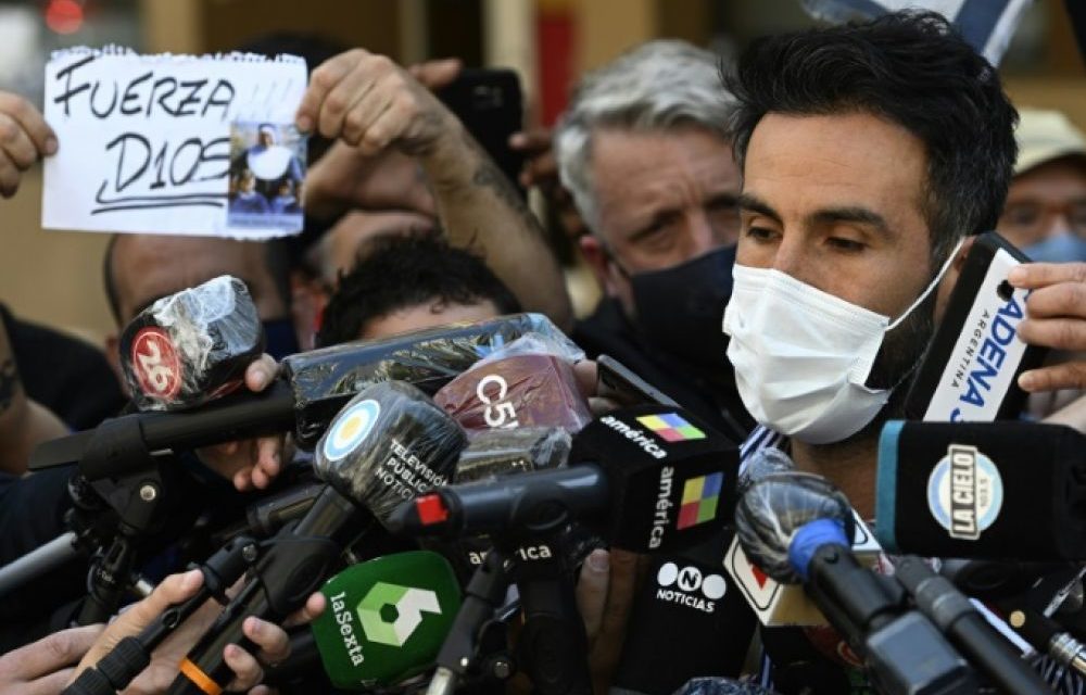 ENQUETE SUR LE DECES DE MARADONA - Son médecin dit avoir "fait l'impossible"