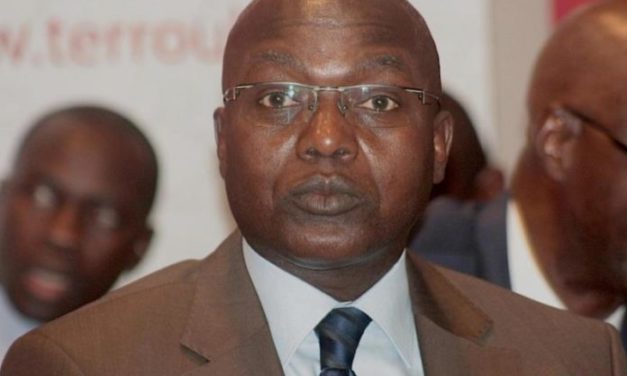 GOUVERNEMENT FACE A LA PRESSE- Le satisfecit de Oumar Guèye 