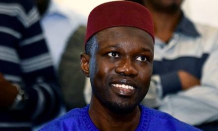 LEVÉE DE FONDS - Pastef défie Antoine Félix Diome