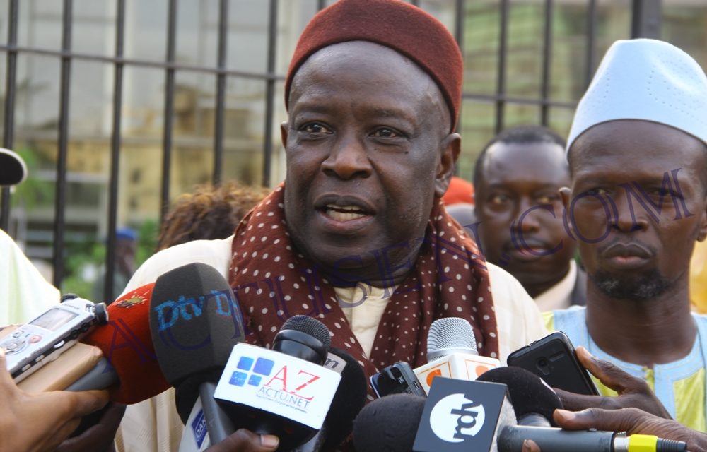 YEWWI ASKAN WI  -  Mansour Sy Jamil étale sa colère