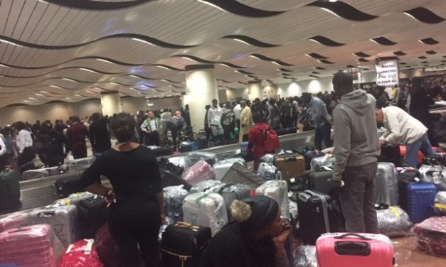 AVIATION- Les contrôleurs aériens menacent de paralyser l'aéroport