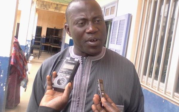 10 MILLIARDS F CFA POUR LA CONFECTION DE TENUES – Le coup de gueule du syndicaliste Abdou Faty