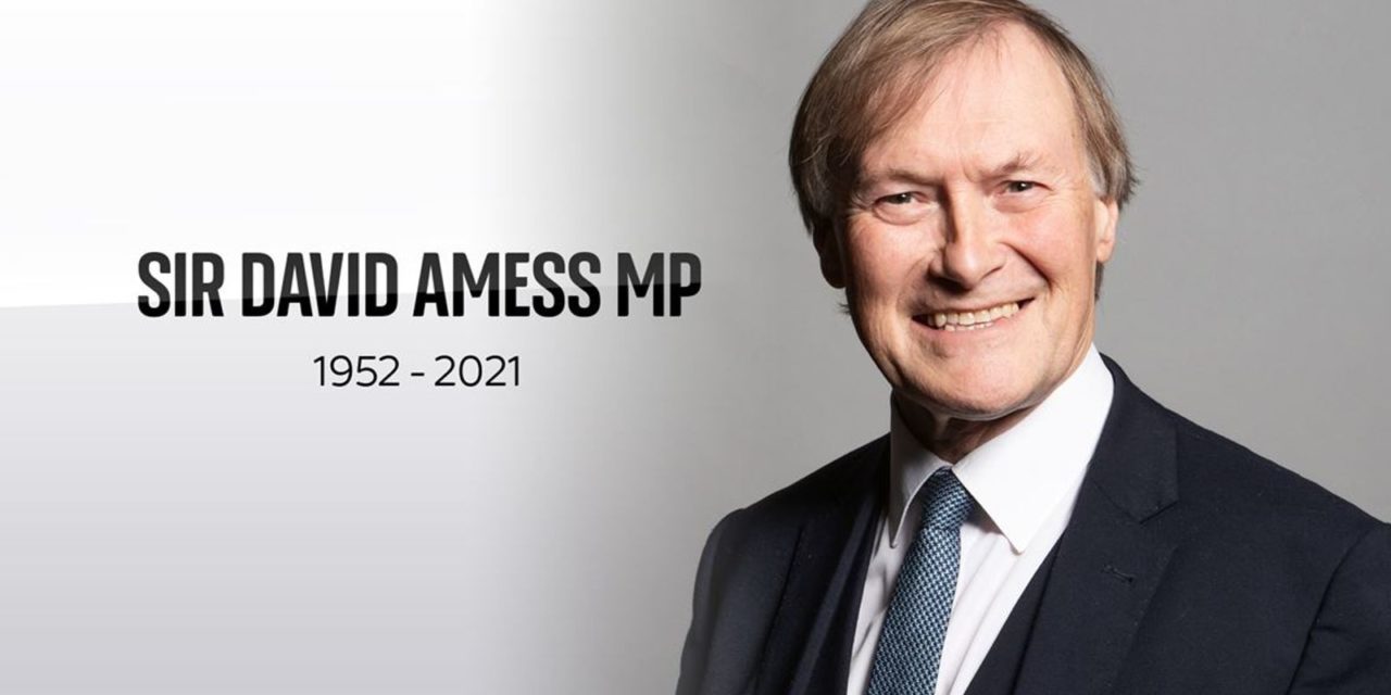 ROYAUME-UNI - Le député David Amess poignardé à mort dans sa circonscription