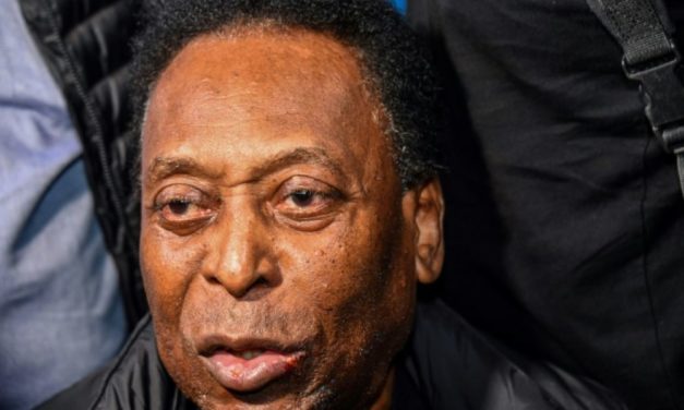 BRESIL - Pelé de retour à l'hôpital pour traiter une tumeur