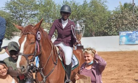 ÉQUITATION/3É CSO - Ngoné Latyr Ndiaye Encore 'Une' fois 'en Or' sur 'Bernière'