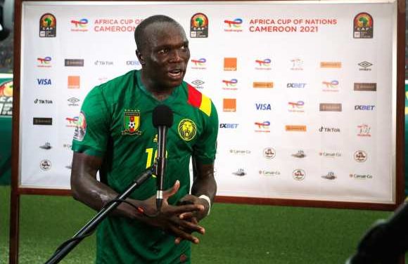 VIDÉO - ÉLIMINATION DU CAMEROUN - Vincent Aboubakar tire sur ses coéquipiers