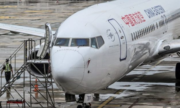CHINE - Un Boeing 737 avec à bord 132 personnes s'écrase