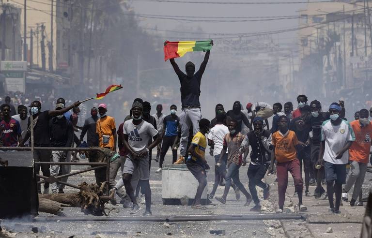 VIOLENCES MEURTRIERES SURVENUES EN MARS 2021 AU SENEGAL - Amnesty presse la justice sénégalaise