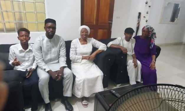 CONDOLEANCES - La promesse de Sonko à la famille de Mancabou