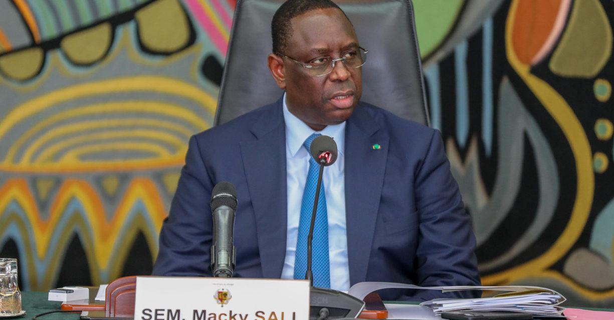 EXPLOITATION DES RESSOURCES PÉTROLIÈRES ET GAZIÈRES - Macky Sall demande au premier ministre d’assurer la mise en œuvre du navire FPSO