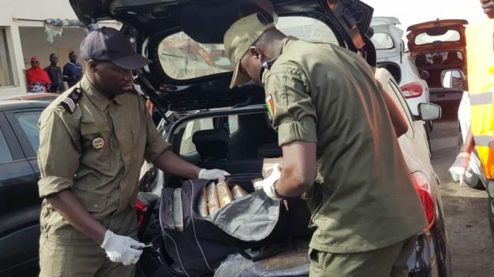 TRAFIC DE DROGUE - 2 Kg de cocaïne saisis à Cabrousse dans la région de Ziguinchor