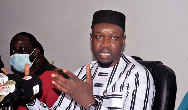 Sonko appelle à un Giga meeting et une marche nationale «avec ou sans autorisation»