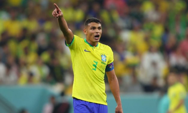 COUPE DU MONDE - Thiago Silva dans la Légende