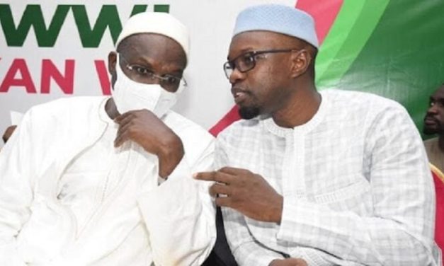 EN COULISSES - Khalifa Sall joue la carte Yewwi