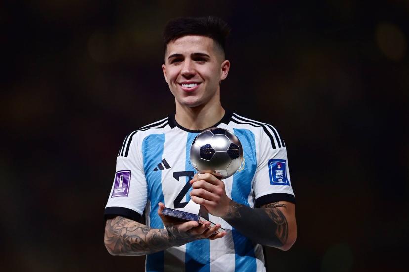PREMIER LEAGUE - Enzo Fernandez débarque à Chelsea avec un montant record