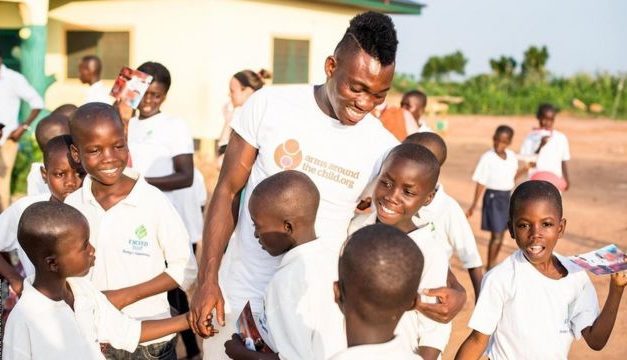 CHRISTIAN ASTU - Comment les enfants d'un orphelinat ghanéen ont perdu l'homme qu'ils appelaient "père"