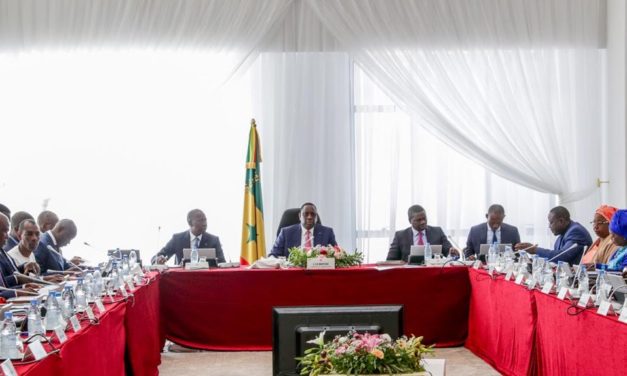 EN COULISSES - Les nominations en conseil des ministres