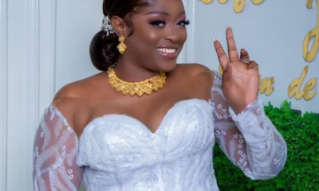 EN COULISSES – Moustapha Diop épouse la journaliste Khady Sylla