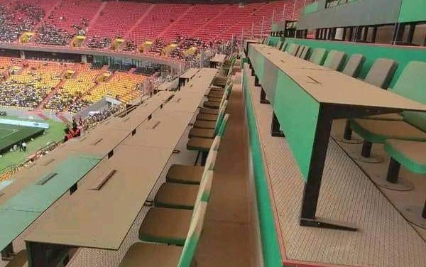 EN COULISSES - Le stade Abdoulaye Wade de Diamniadio se meurt