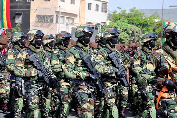 INTERVENTION AU NIGER – Le Sénégal regroupe son contingent à Thiès